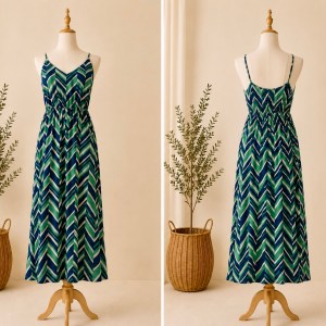 Preloved V-Neck Geometric Pattern Sundress Brand: OEM